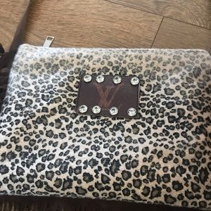 Local Boutique handmade Cheetah bag!